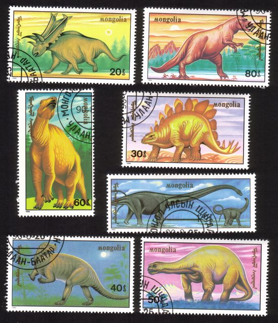 Dinosaurs - Complete Set of 7 Different