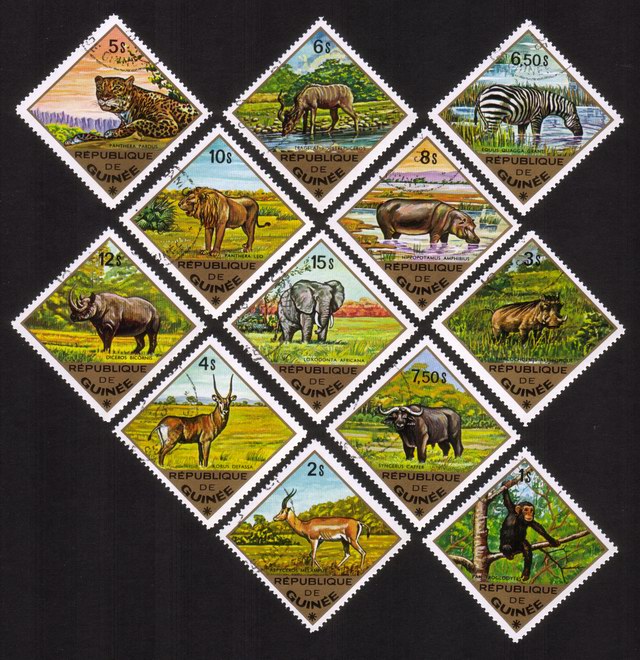 Animals: Chimpanzee, Impala, Elephant, Etc. - Complete Set of 12 Different (Diamond Shaped)